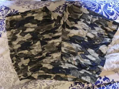 Shorts camuflados Columbia mujer - miniatura 1