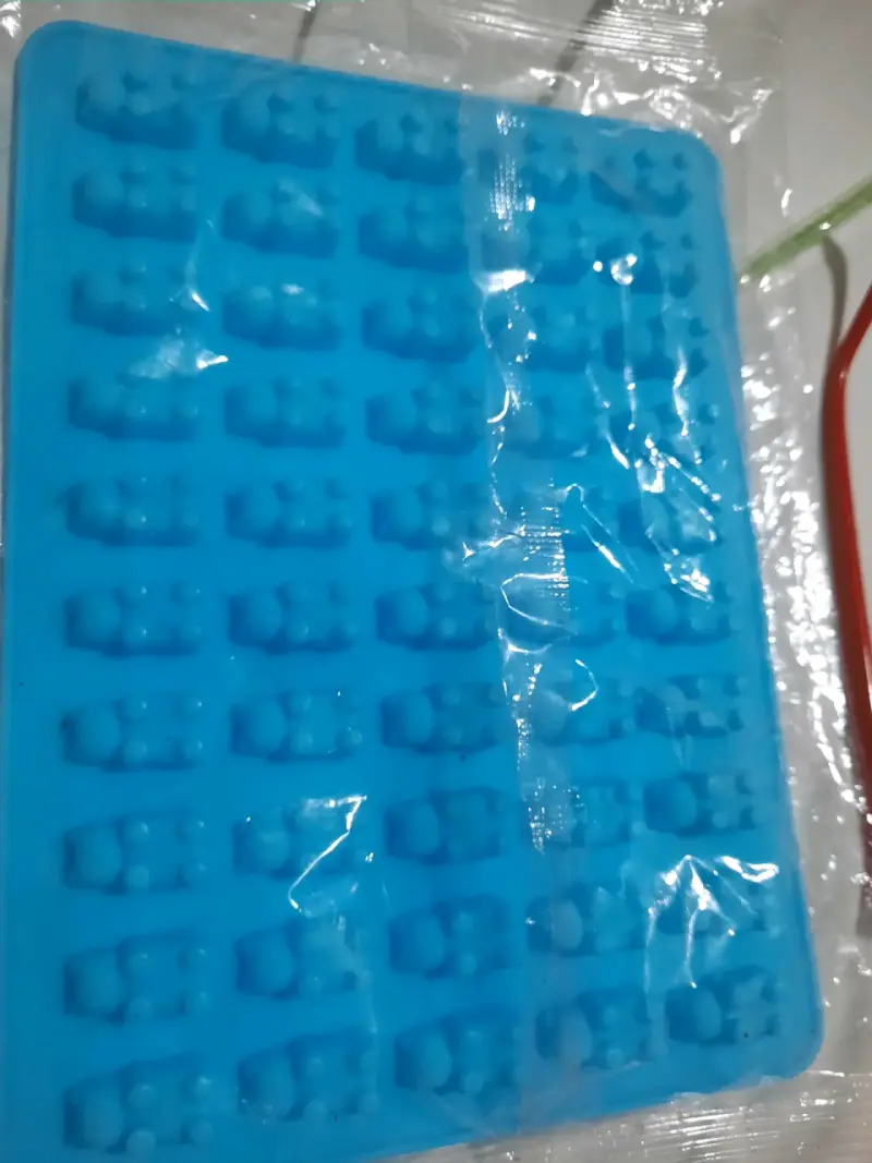 Molde de silicona azul con forma de ositos - 3