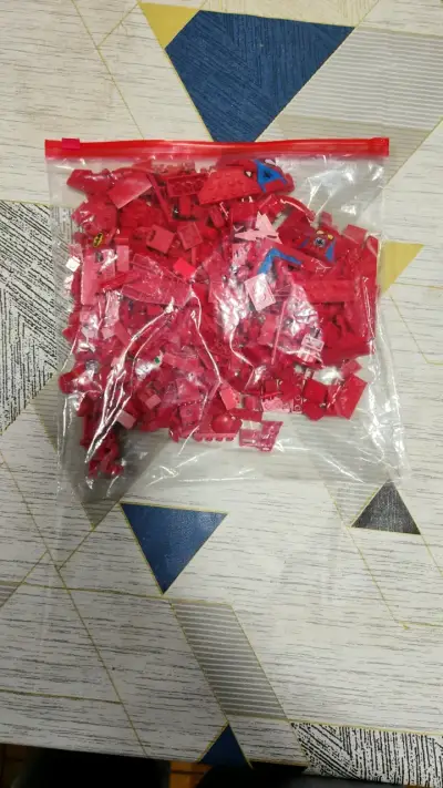 Bloques de Lego rojos - miniatura 2