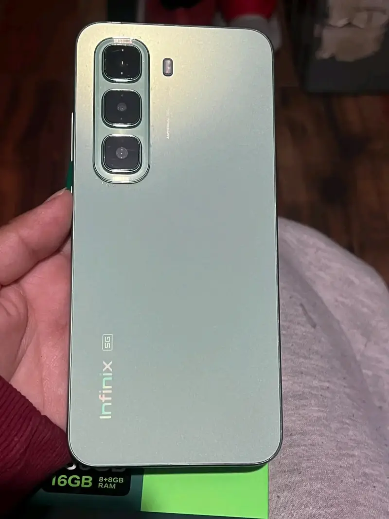 Infinix HOT 50 5G con 256GB y cámara 48MP - 3