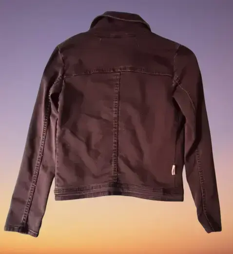 Chaqueta negra con bordado floral para niña - 3