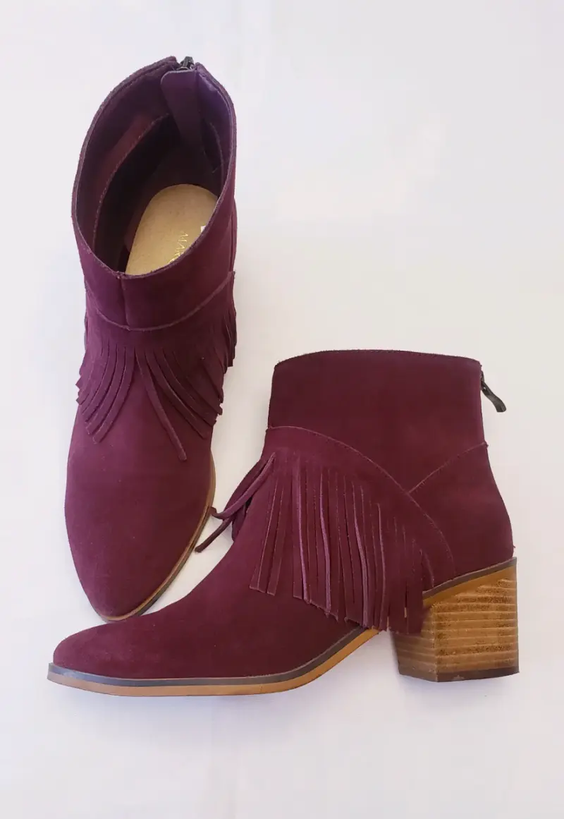 Botines de gamuza burdeos con flecos - 1