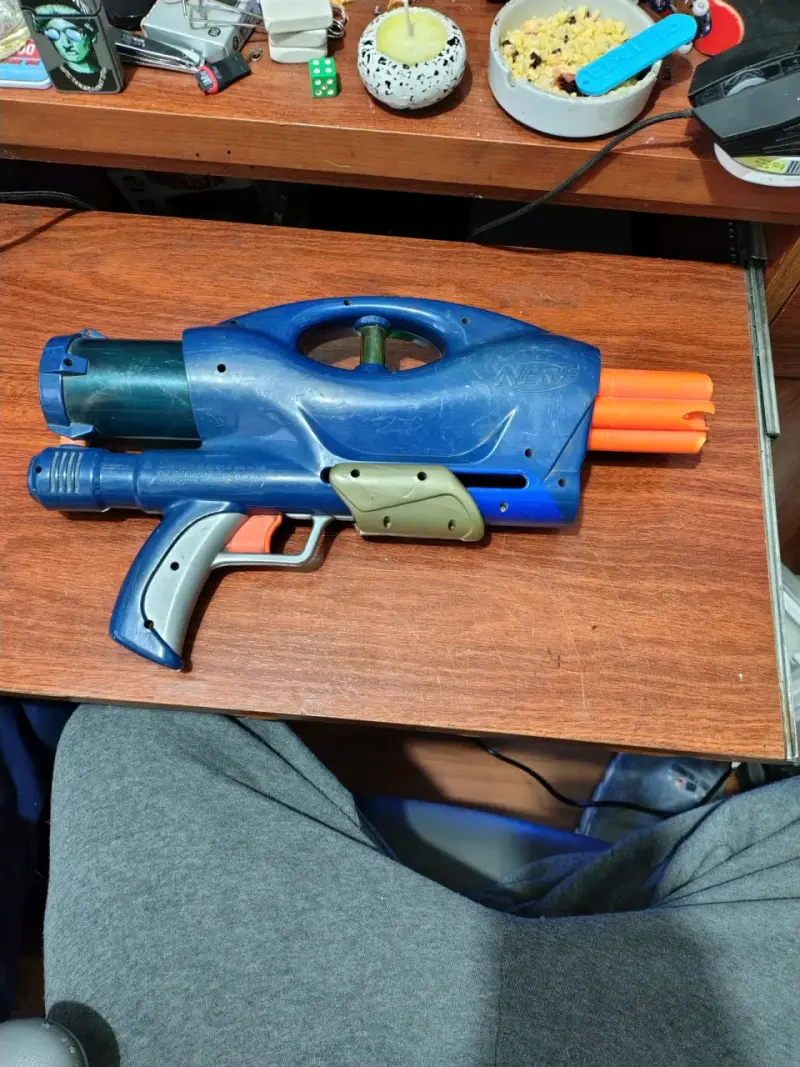 Lote de pistolas de juguete Nerf de varios colores - 3