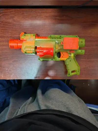 Lote de pistolas de juguete Nerf de varios colores - miniatura 4