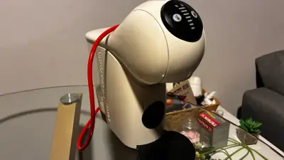 Cafetera Dolce Gusto automática blanca - miniatura 2