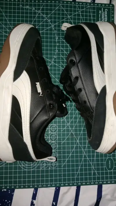 Zapatillas deportivas negras Puma para hombre - miniatura 1