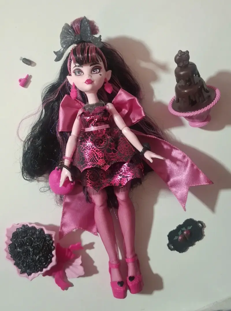 Muñeca Monster High - Draclaura (Monster Ball Part - 1