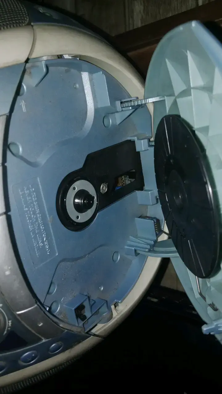 Radio CD Sony CFD-E95 con pantalla LCD - 3