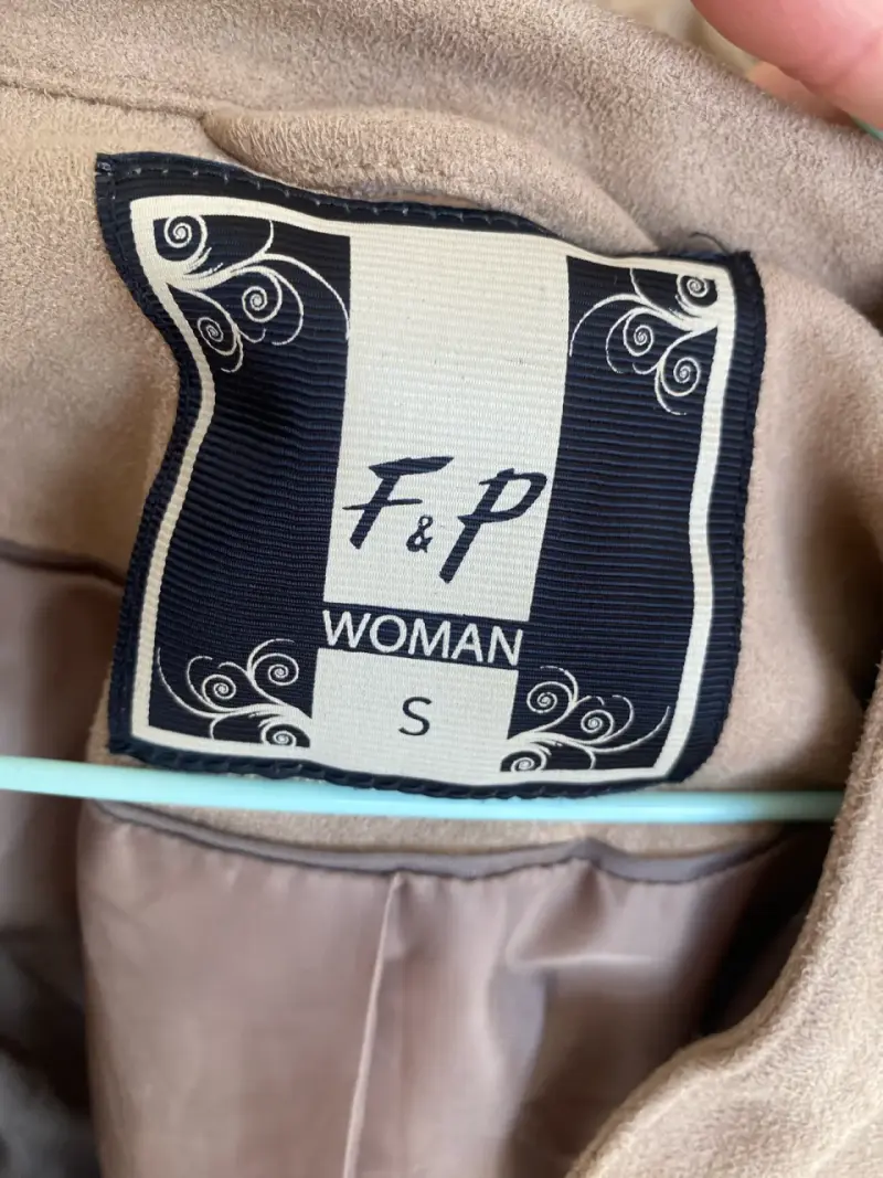 Chaqueta de gamuza beige para mujer F&P - 3