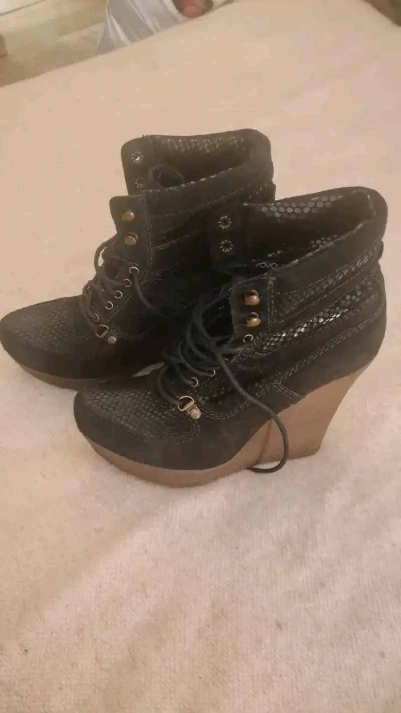 Botines de cuña negros con diseño de serpiente para mujer - 3
