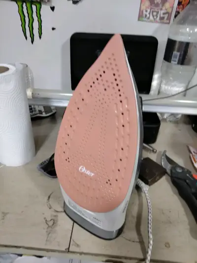 Plancha a vapor Oster con suela antiadherente - miniatura 2