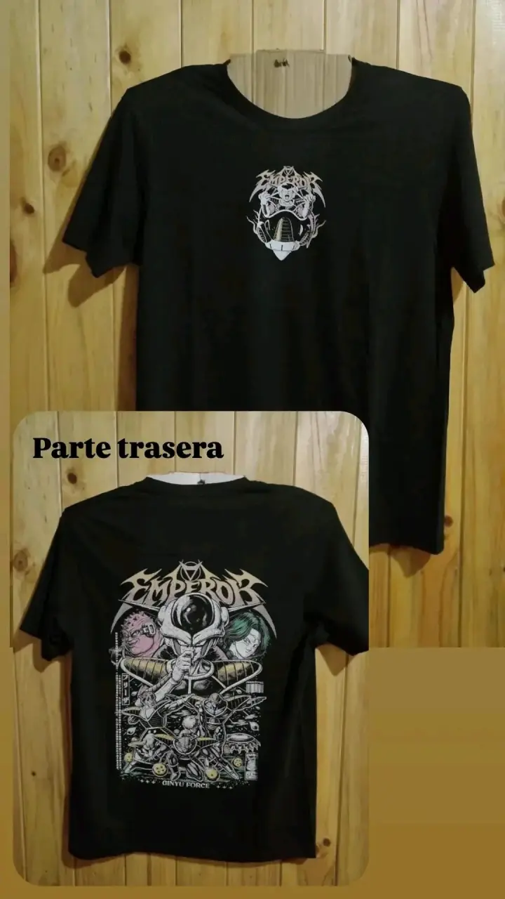Polera negra con diseño