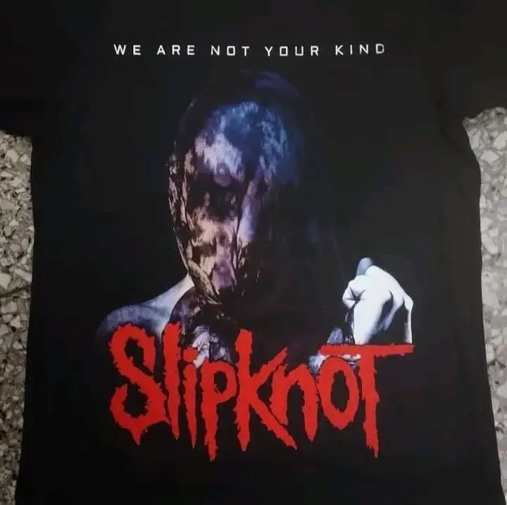 Polera Slipknot 'We Are Not Your Kind' negra