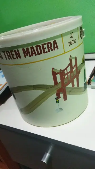Pista de Tren de Madera 29 Piezas para Niños - miniatura 2
