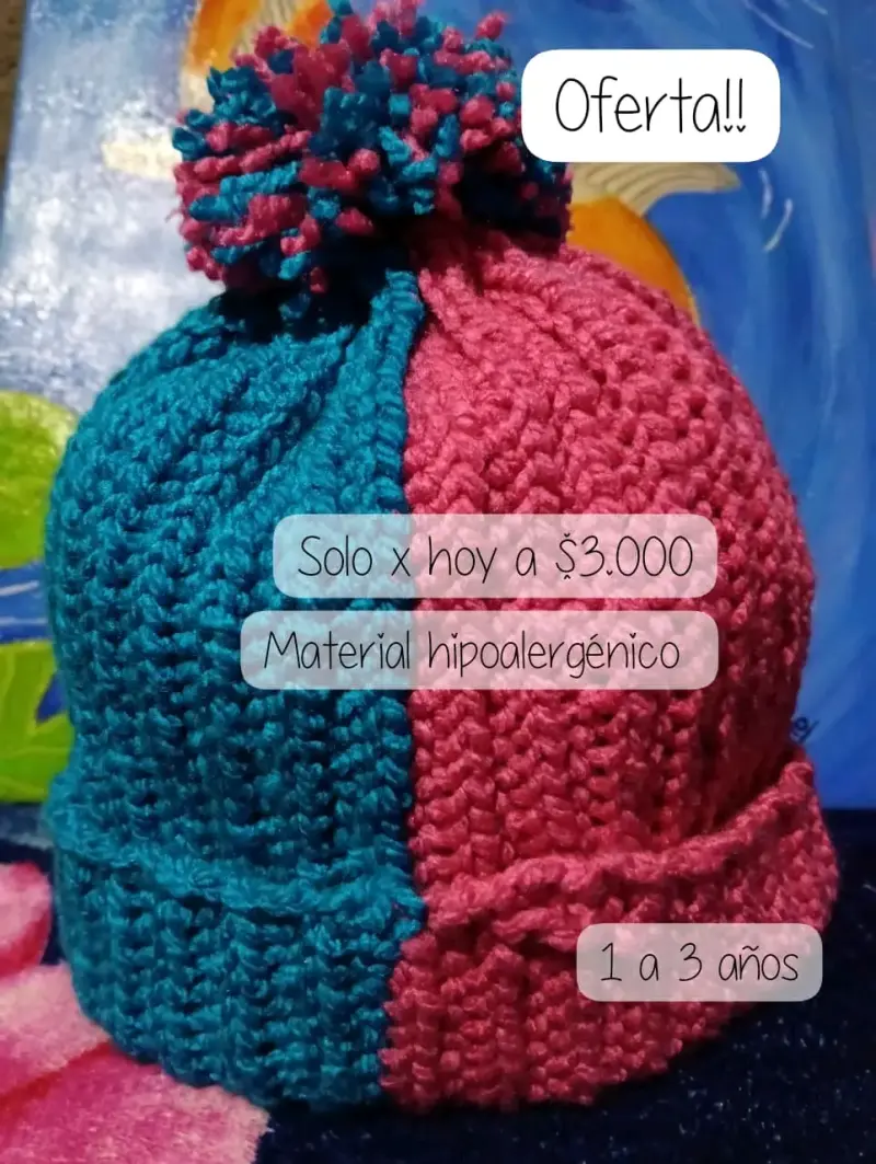 Gorro tejido bicolor para niños 1 a 3 años