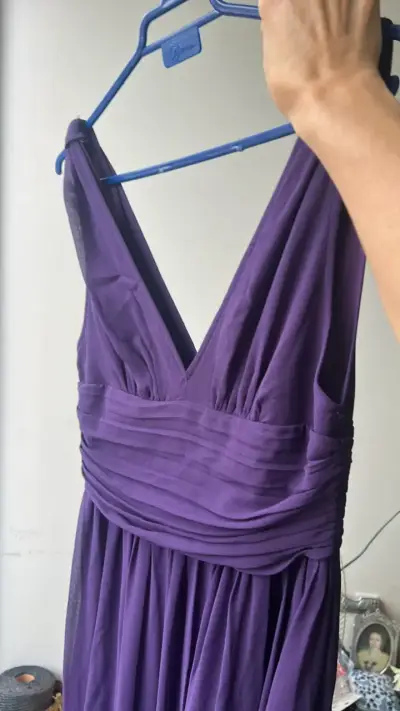 Vestido largo morado elegante para mujer - miniatura 4