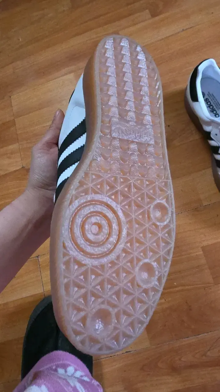 Zapatillas Adidas Samba Blancas y Negras - 4