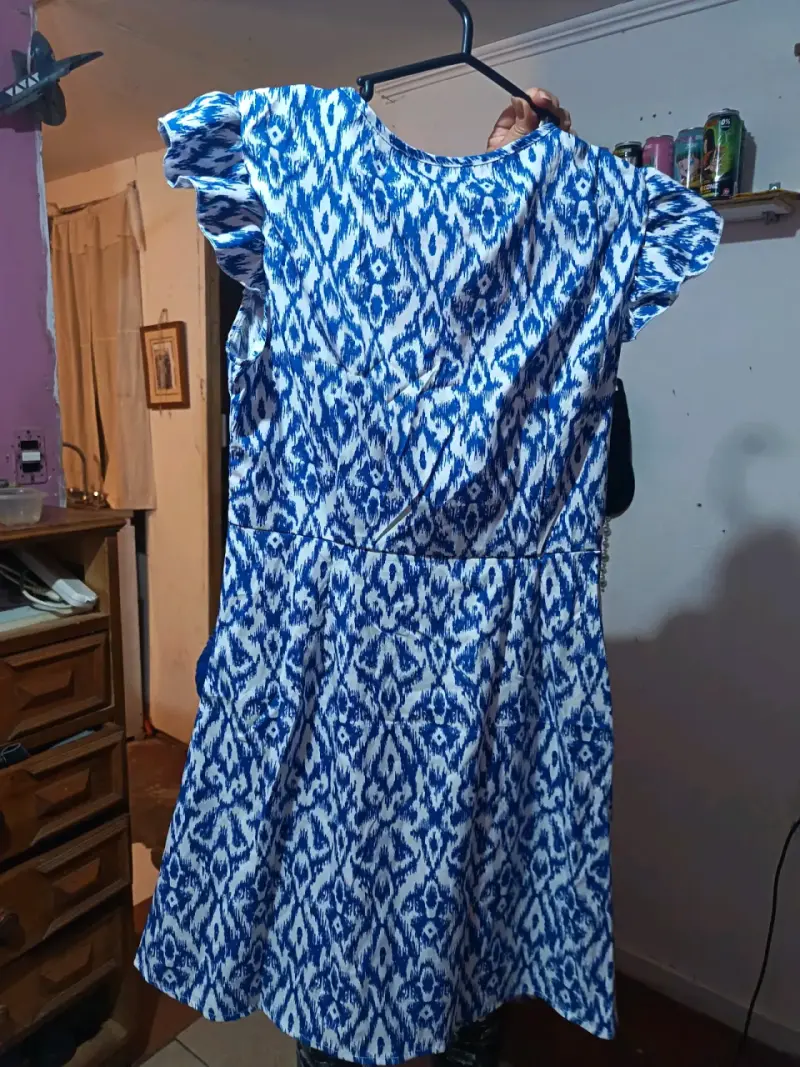 Vestido azul con estampado geométrico - 2
