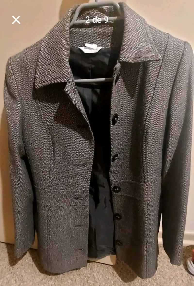 Abrigo de lana gris para mujer