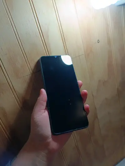 Xiaomi Redmi 10C en buen estado - miniatura 3