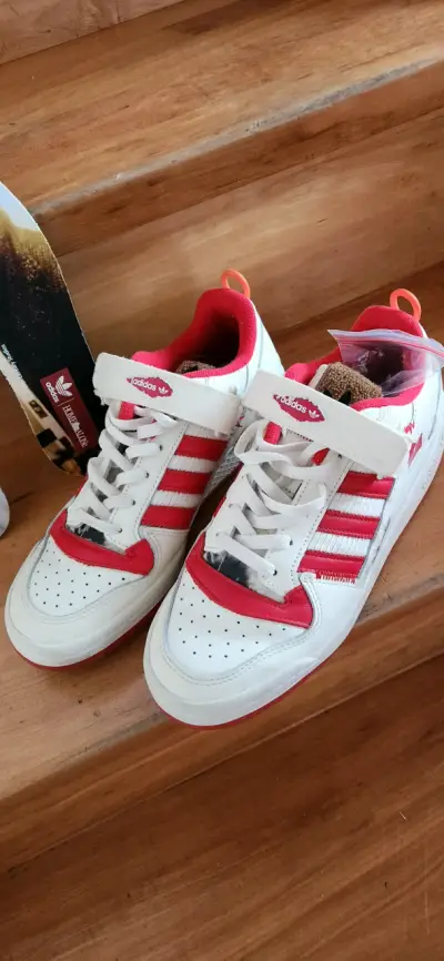 Zapatillas Adidas Forum Low x Home Alone - miniatura 1
