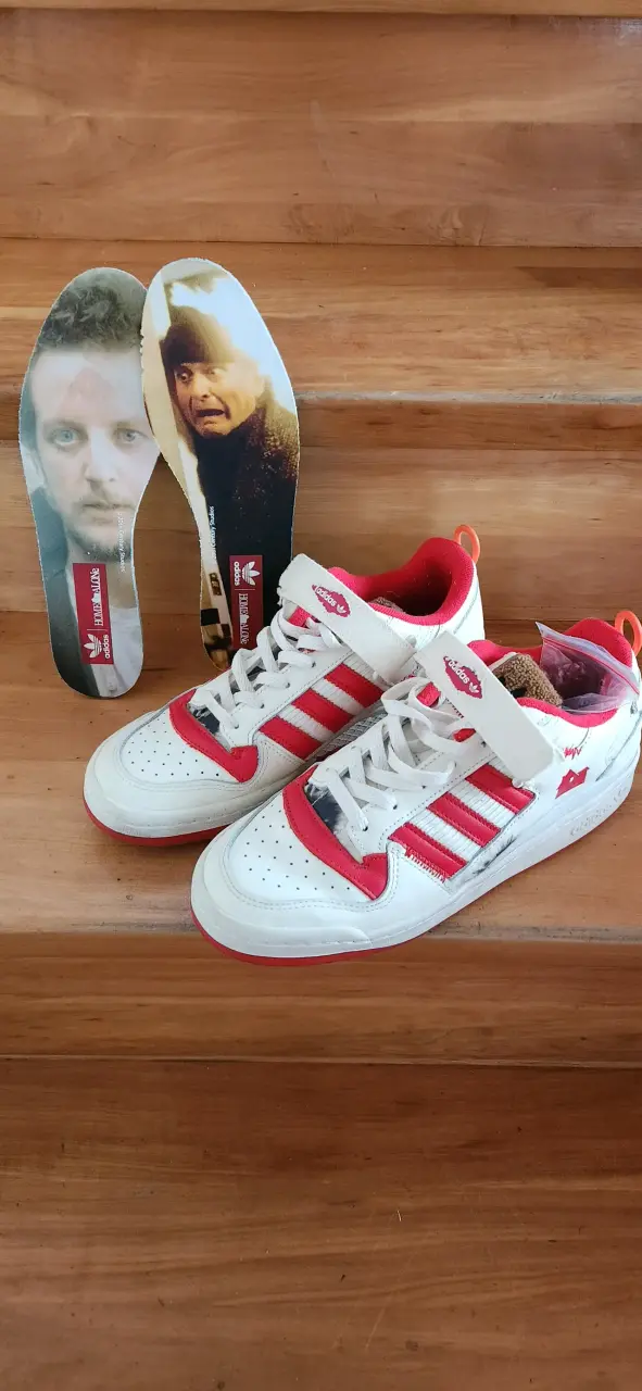 Zapatillas Adidas Forum Low x Home Alone - 2