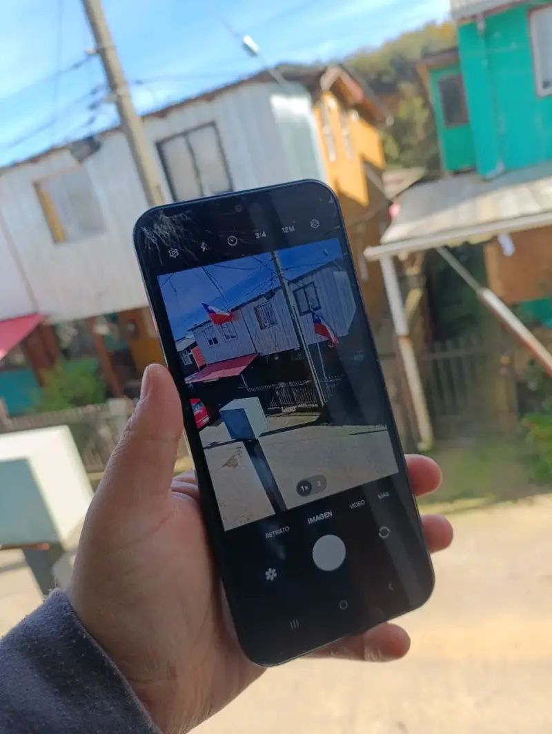 Samsung Galaxy A14 5g con pantalla dañada - 3
