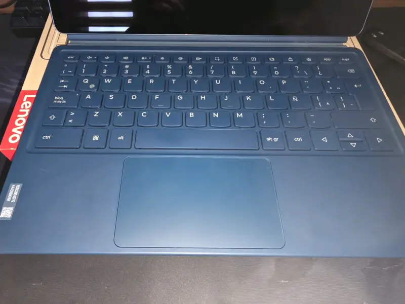 Tablet Lenovo Yoga Tab Plus con teclado - 4