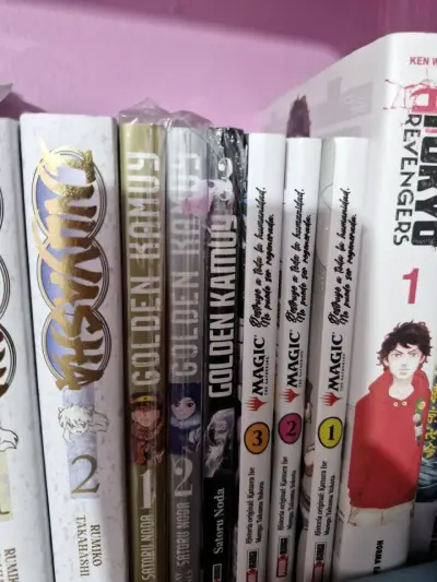 Colección de mangas variados en buen estado - miniatura 2