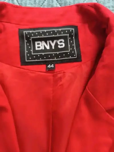 Blazer rojo para mujer BNY'S talla 44 - miniatura 2