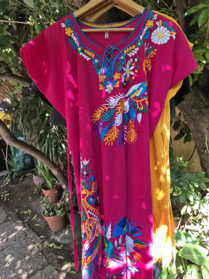 Vestido bordado artesanal Mexicano multicolor - 4