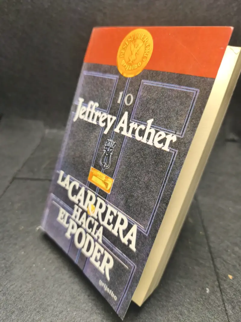 Libro 'La Carrera Hacia El Poder' de Jeffrey Archer - 3