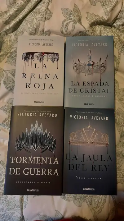 Saga de libros  Reina Roja - miniatura 1