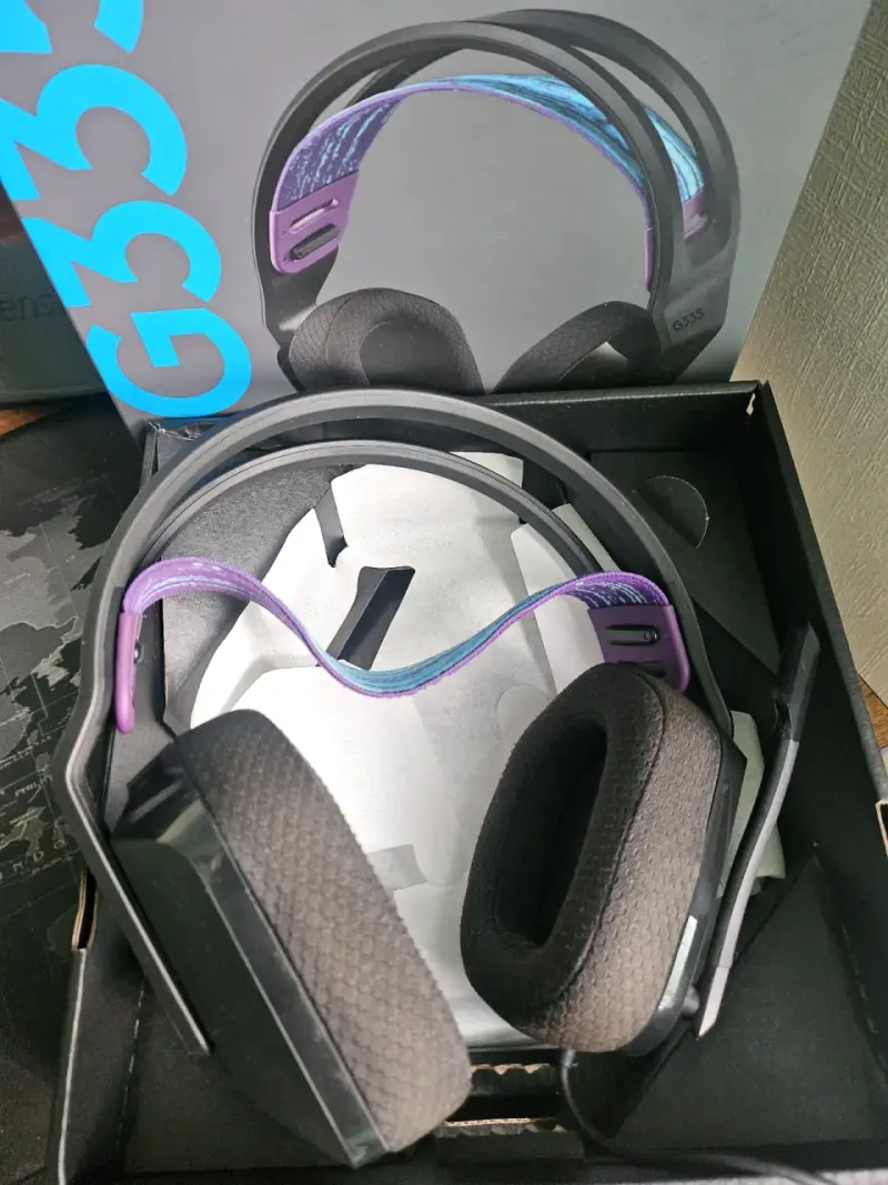 Auriculares gaming Logitech G335 con micrófono - 2