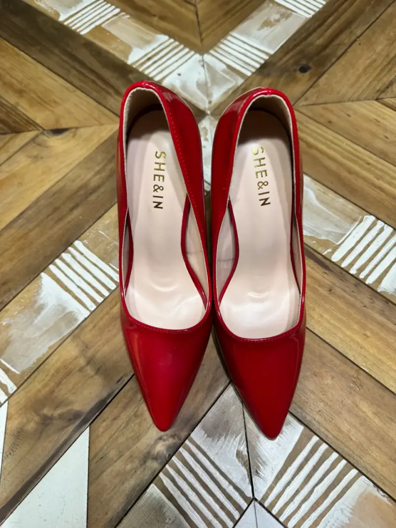 Zapatos de tacón rojo SHEIN elegantes - 1