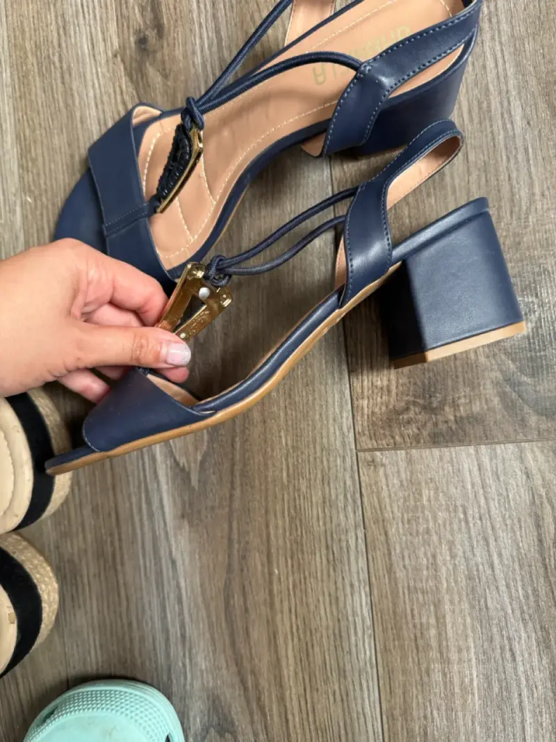 Sandalias de tacón azul marino Gabriela - 2