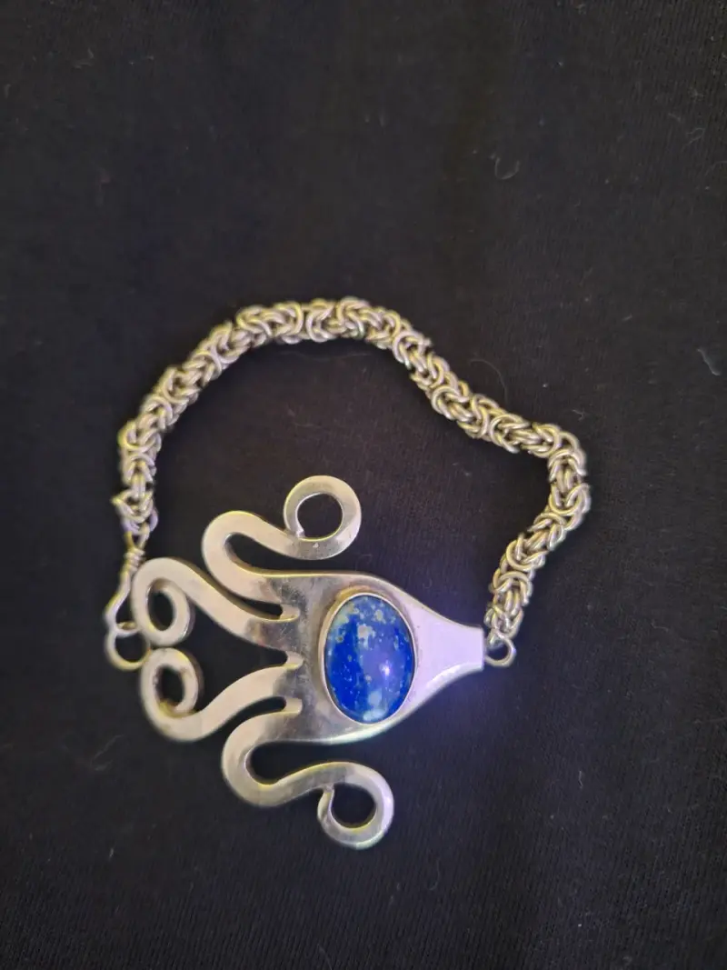 Pulsera de plata con piedra azul estilo vintage