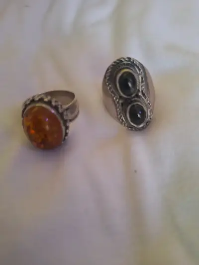 Anillos de plata con piedras naturales - miniatura 1