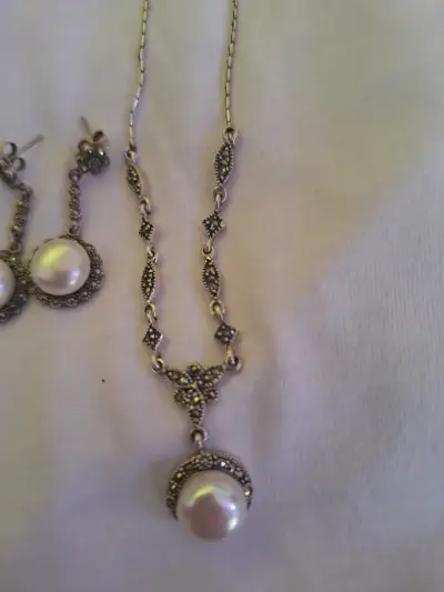 Conjunto de plata con perlas y marcasitas - miniatura 1