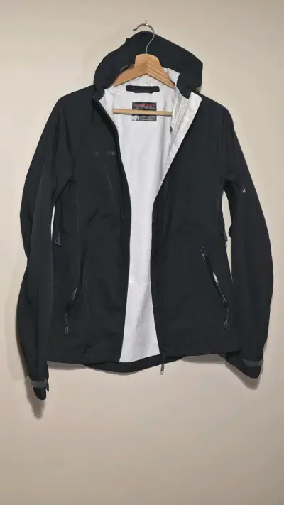 Chaqueta impermeable negra Mammut con capucha - miniatura 2