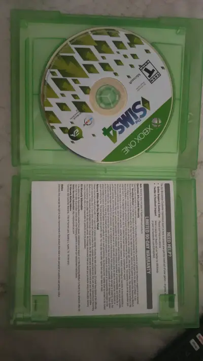 Juego The Sims 4 para Xbox One - miniatura 3