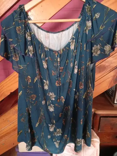 Blusa rosa con detalles brillantes Suburbia - miniatura 2