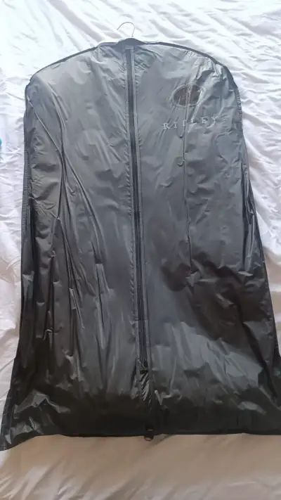 Traje formal negro sin cuello Marquis talla 46 - miniatura 1