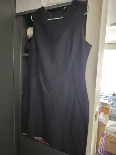 Vestido negro elegante talla 46 - miniatura 1