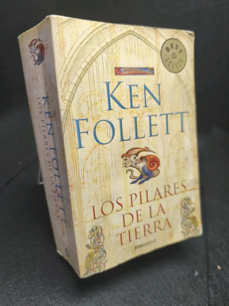 Libro 'Los Pilares de la Tierra' de Ken Follett - 2