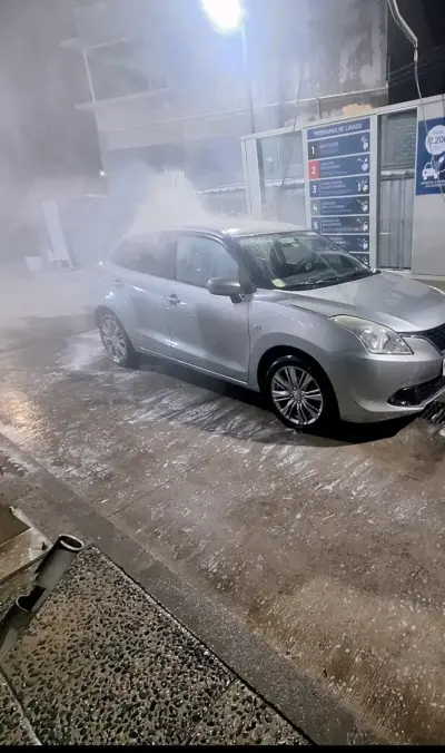 Auto Suzuki Baleno 2018 en buen estado - miniatura 1