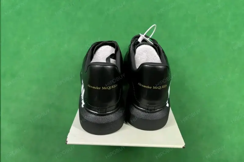 Zapatillas deportivas Alexander McQueen blancas y negras - 6