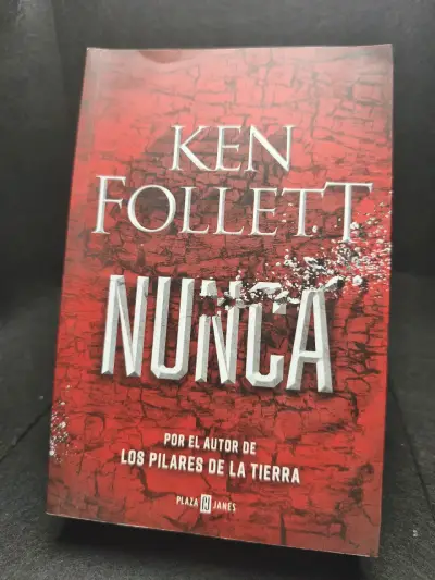 Libro 'Nunca' de Ken Follett en buen estado - miniatura 1