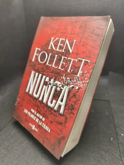 Libro 'Nunca' de Ken Follett en buen estado - miniatura 3
