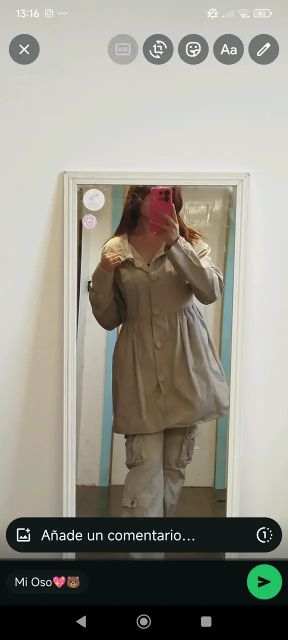Abrigo beige para mujer con botones